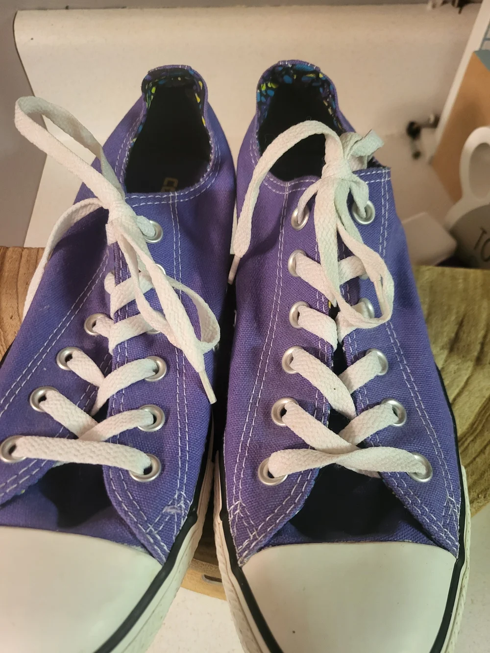 Woman's Size 9 Purple Converse Shoes - Double Tongue